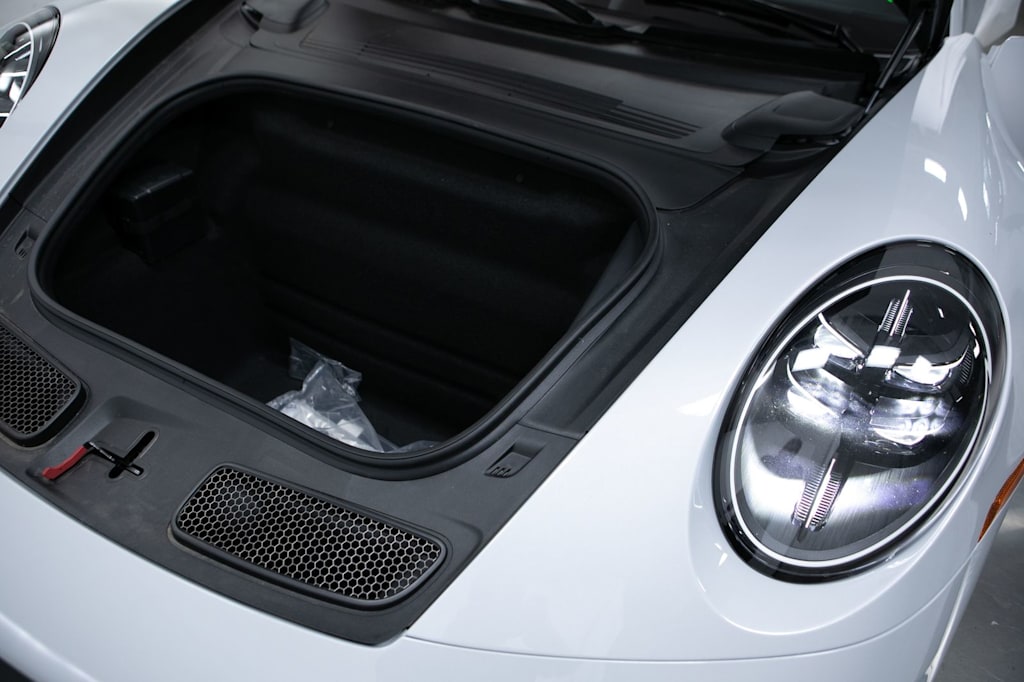 Thumbnail: 2026 Porsche 911 - 34