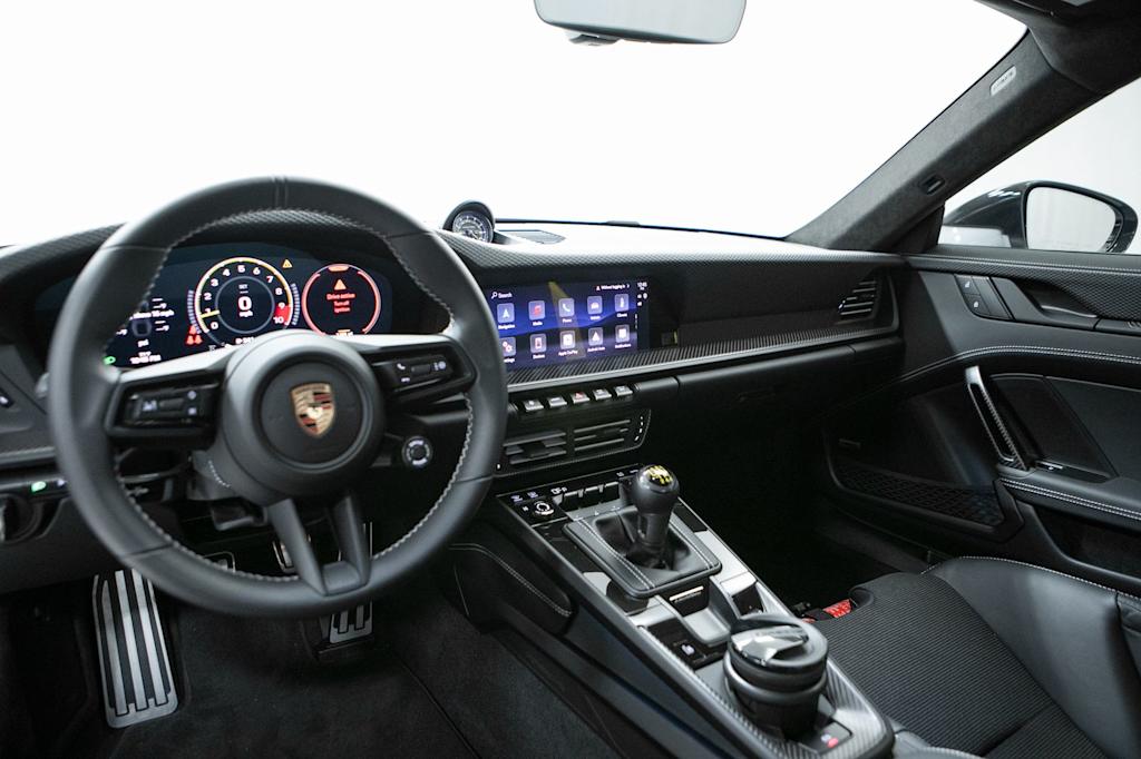 Thumbnail: 2026 Porsche 911 - 9
