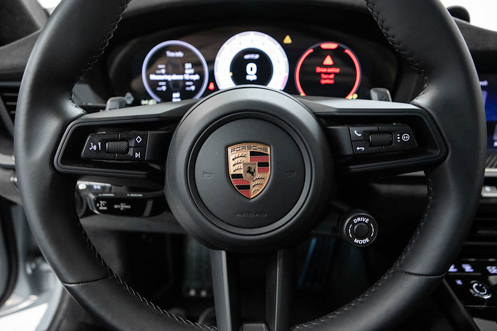 Thumbnail: 2026 Porsche 911 - 10