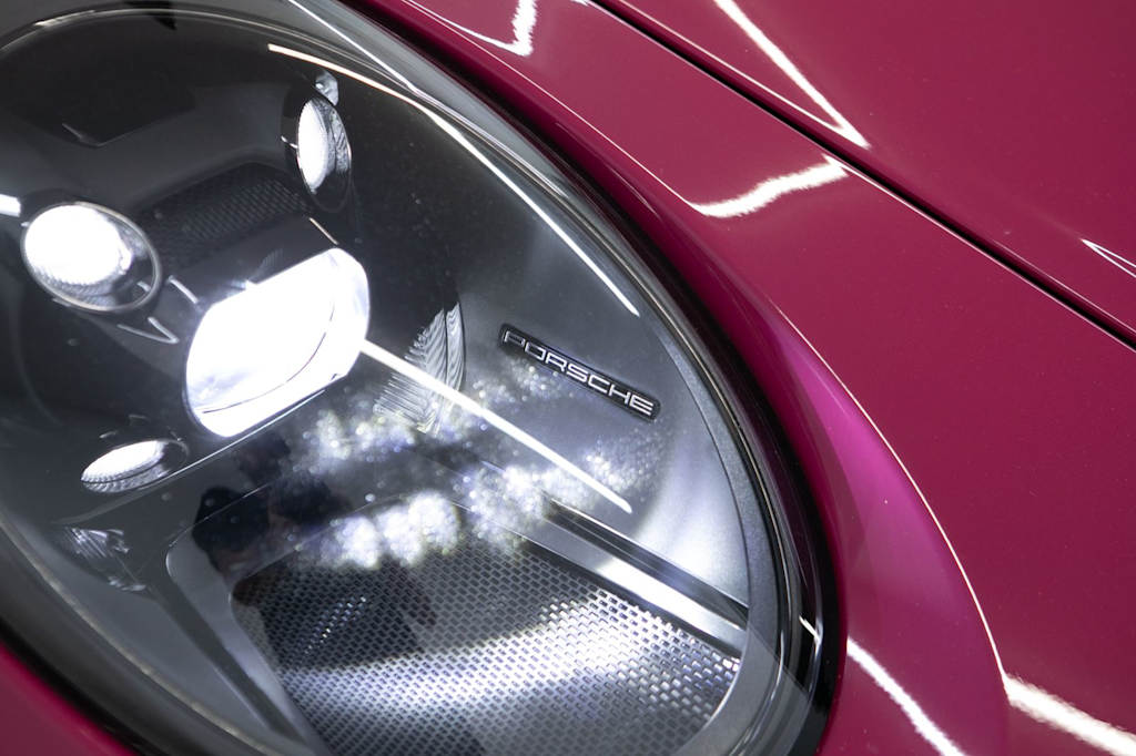 Thumbnail: 2022 Porsche 911 - 11