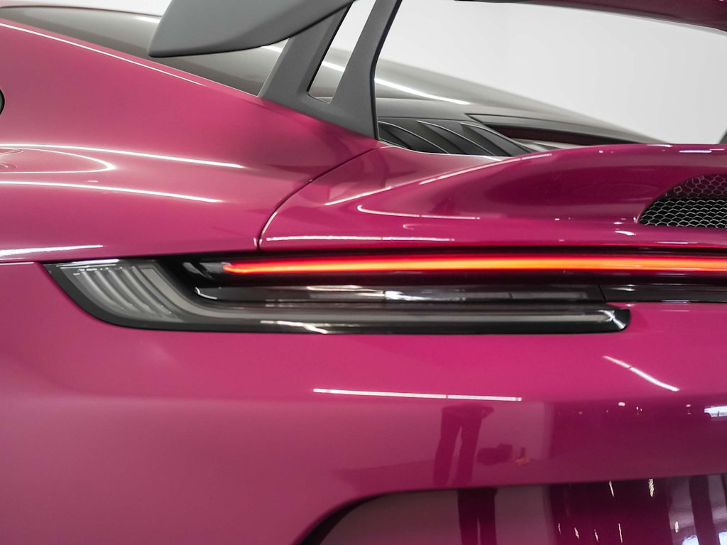 Thumbnail: 2022 Porsche 911 - 21
