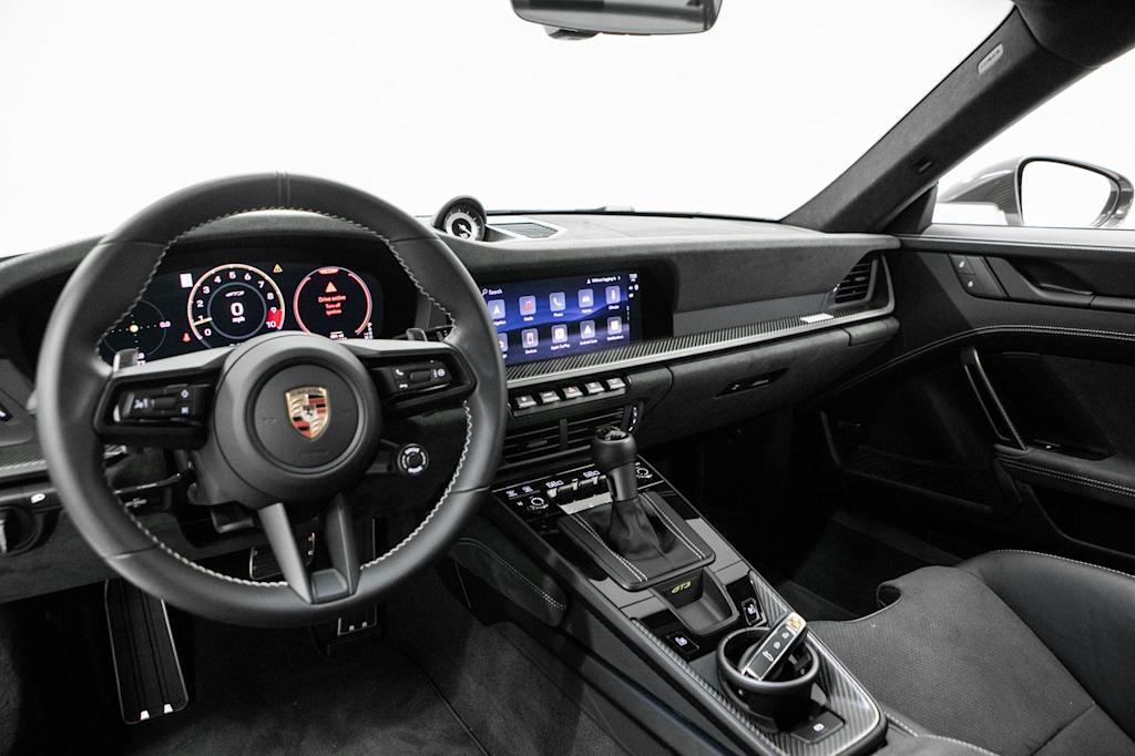 Thumbnail: 2026 Porsche 911 - 6