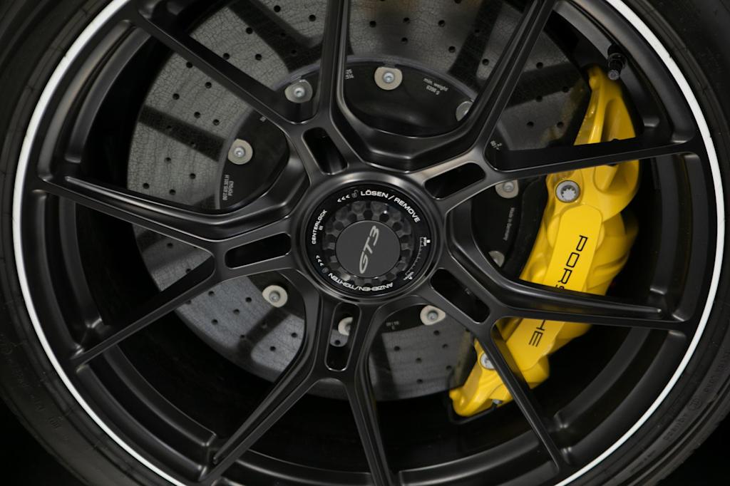Thumbnail: 2026 Porsche 911 - 5