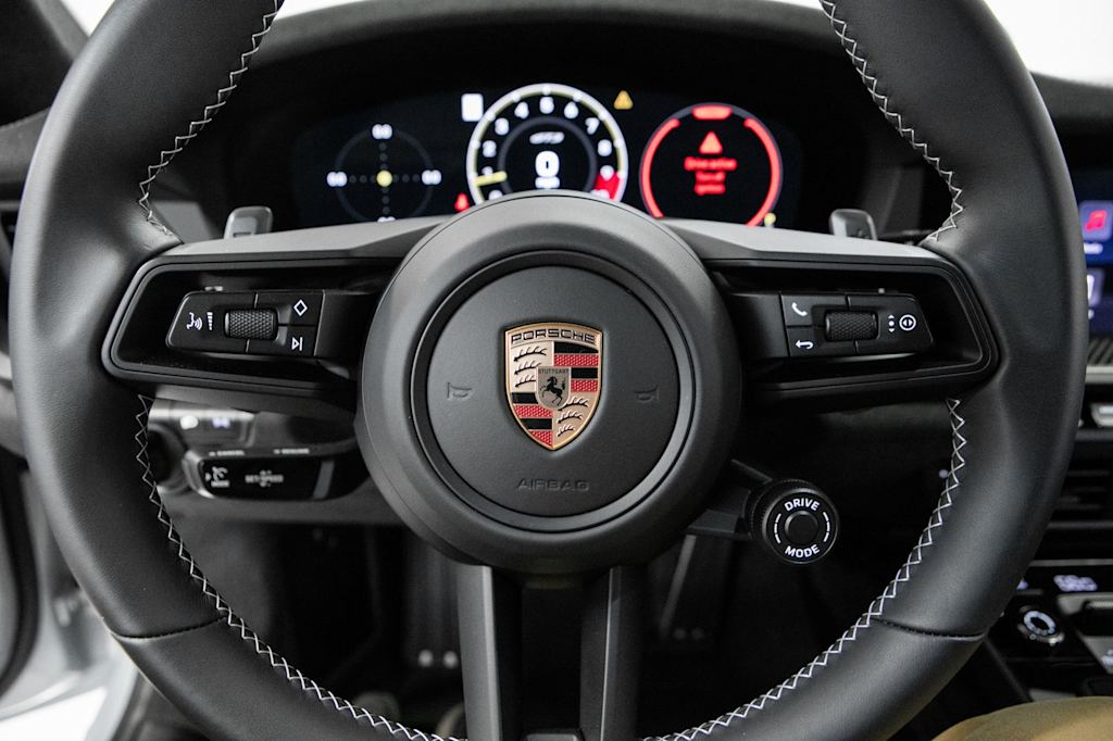 Thumbnail: 2026 Porsche 911 - 9