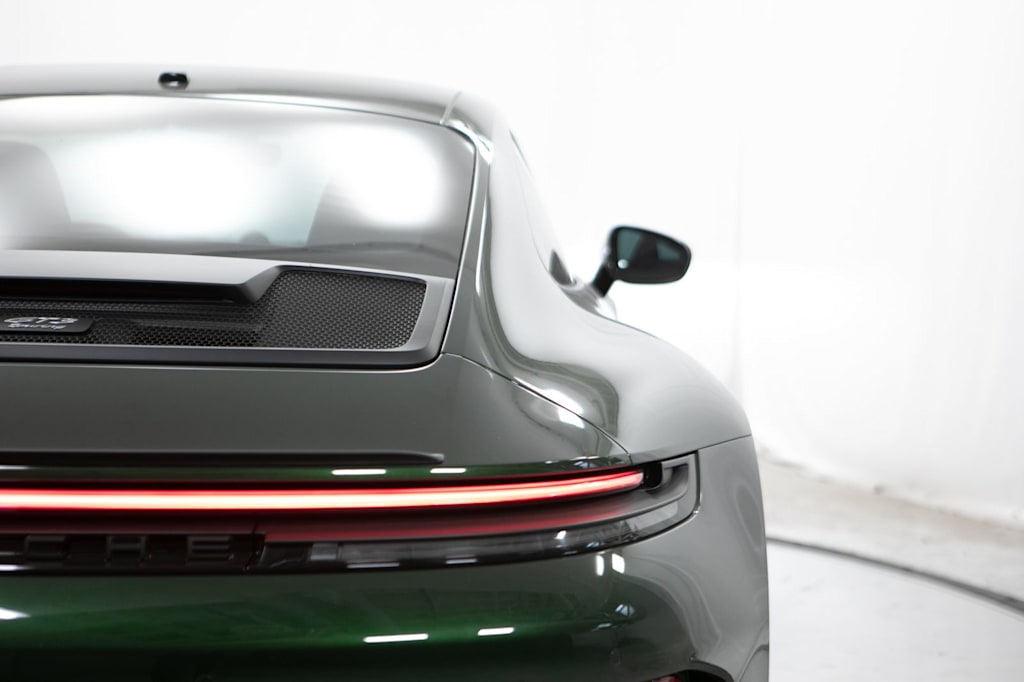 Thumbnail: 2026 Porsche 911 - 20