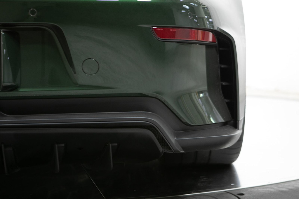 Thumbnail: 2026 Porsche 911 - 19