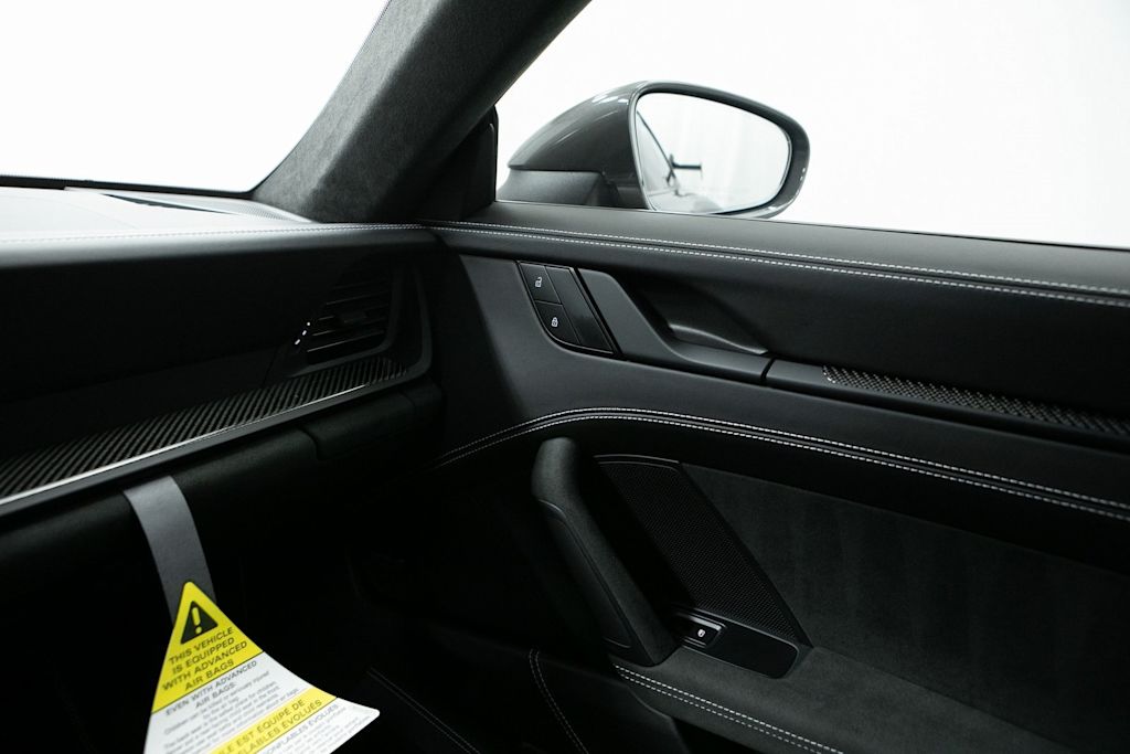 Thumbnail: 2024 Porsche 911 - 25