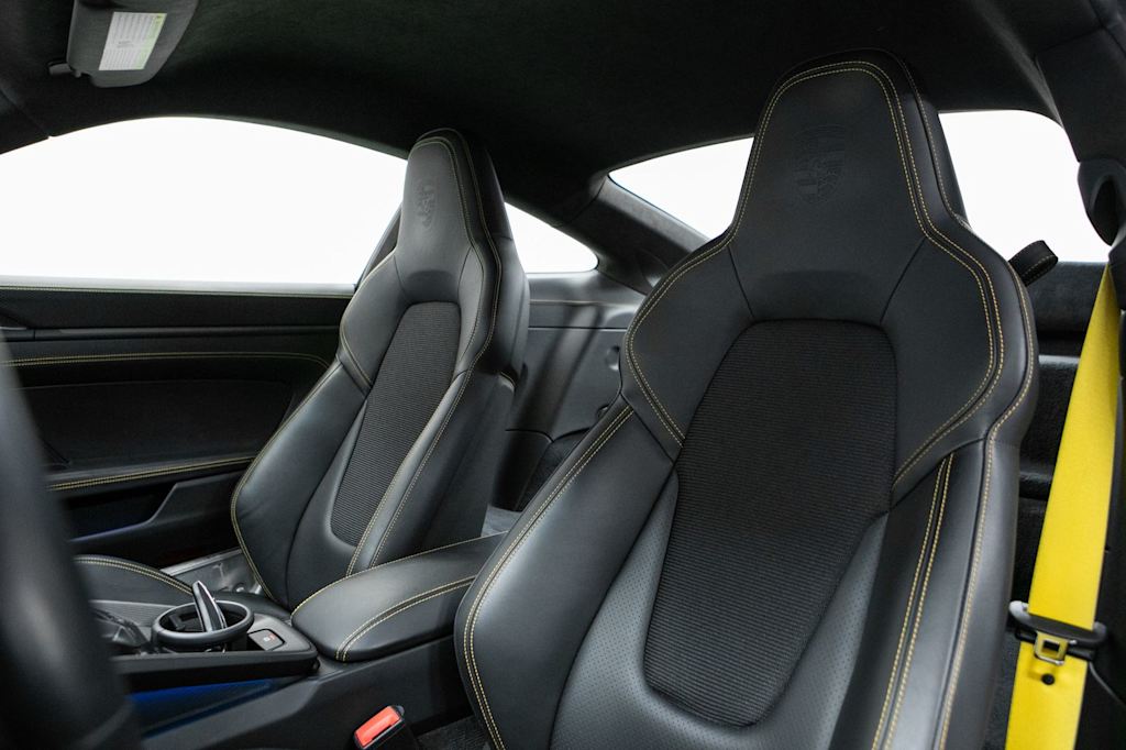 Thumbnail: 2022 Porsche 911 - 7
