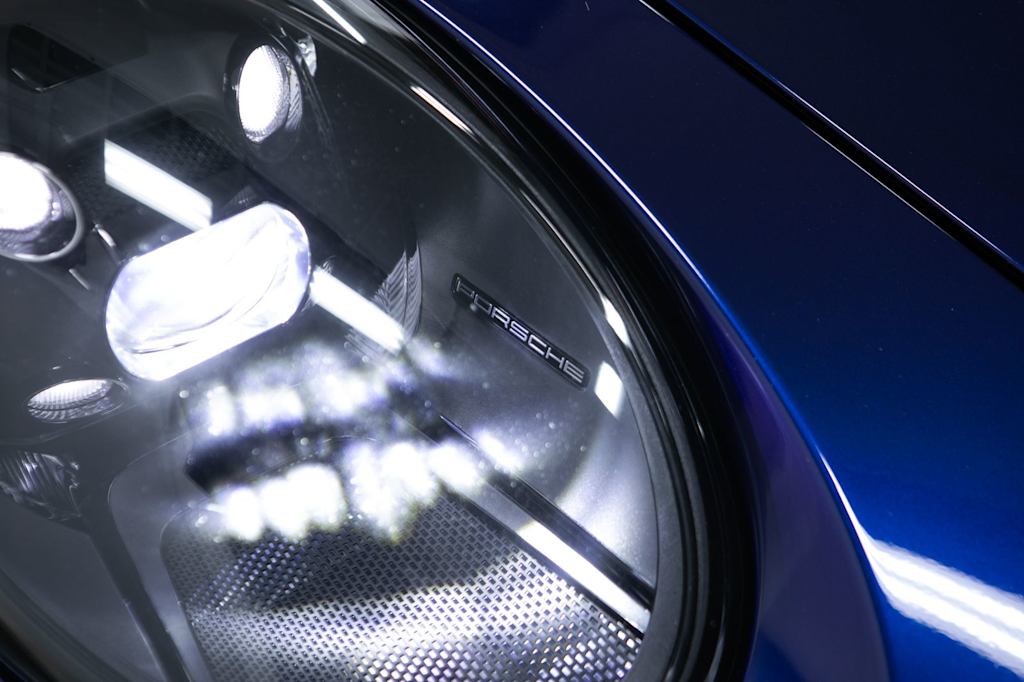Thumbnail: 2022 Porsche 911 - 15