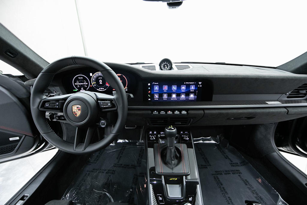 Thumbnail: 2026 Porsche 911 - 9