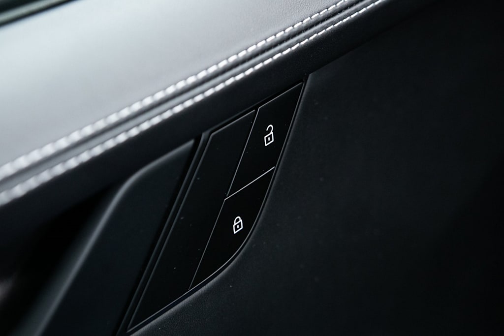 Thumbnail: 2022 Porsche 911 - 18