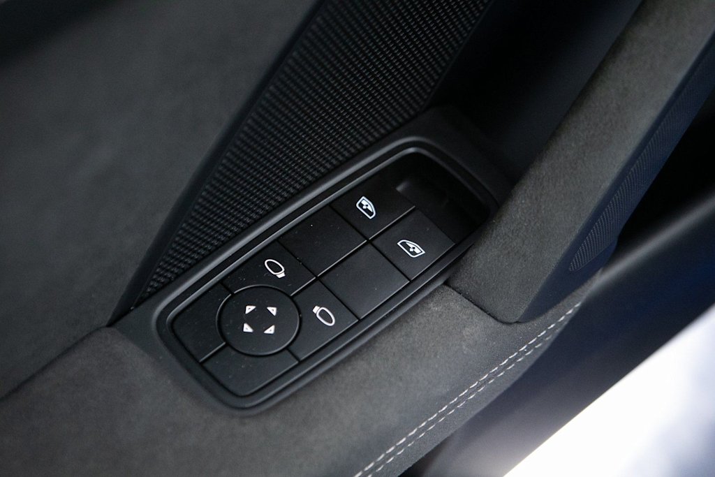 Thumbnail: 2022 Porsche 911 - 17