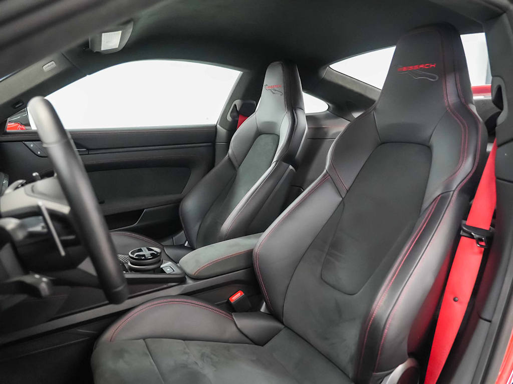 Thumbnail: 2026 Porsche 911 - 9
