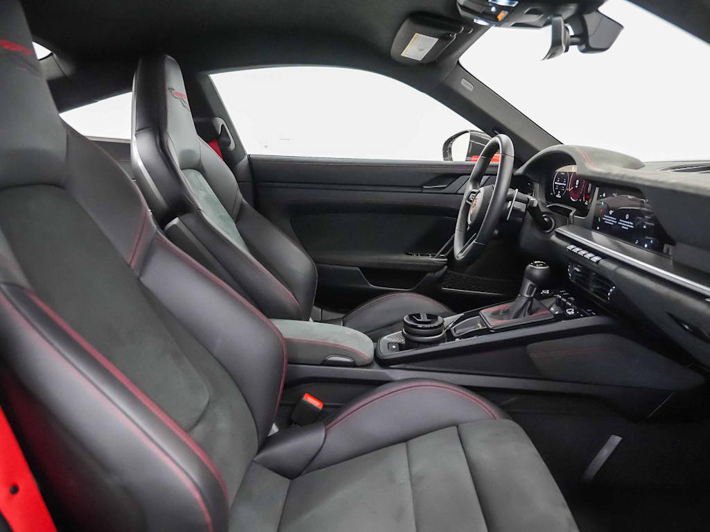 Thumbnail: 2026 Porsche 911 - 10