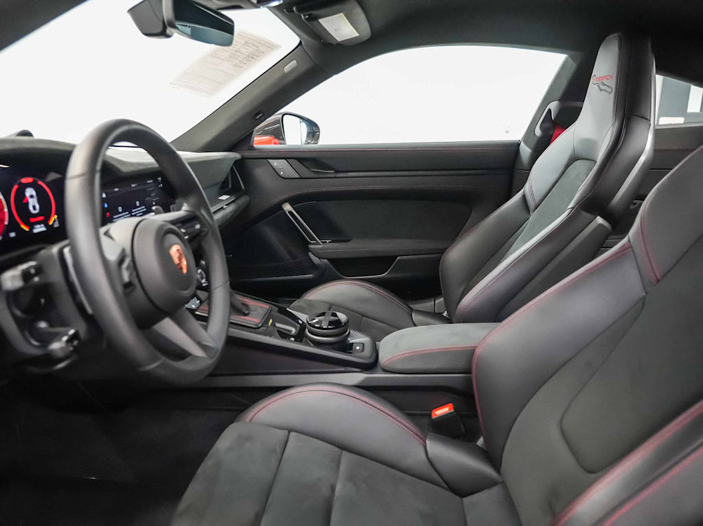Thumbnail: 2026 Porsche 911 - 32