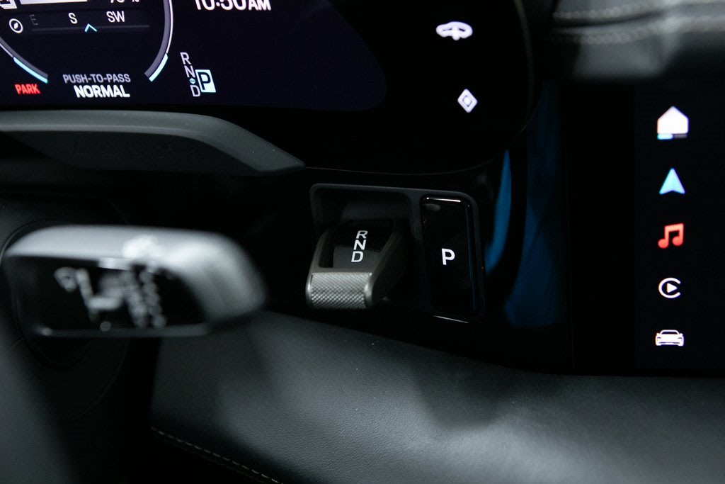 Thumbnail: 2025 Porsche Taycan - 11