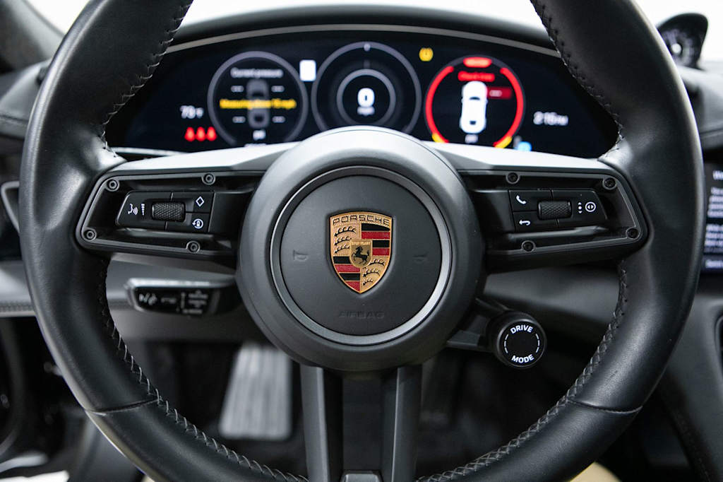 Thumbnail: 2022 Porsche Taycan - 12