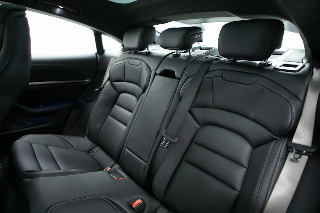 Thumbnail: 2026 Porsche Taycan - 32