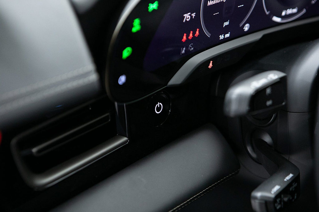 Thumbnail: 2026 Porsche Taycan - 24