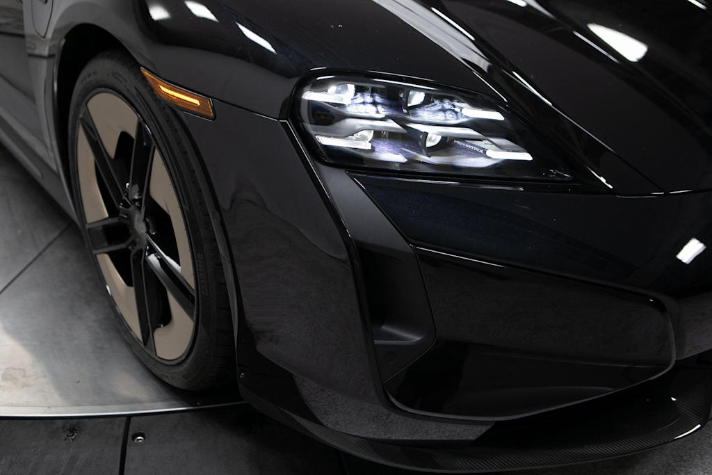 Thumbnail: 2026 Porsche Taycan - 6