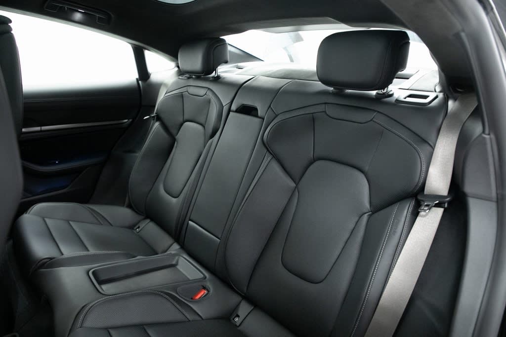 Thumbnail: 2025 Porsche Taycan - 32