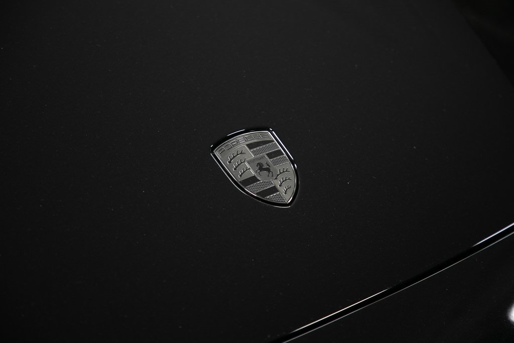 Thumbnail: 2025 Porsche Taycan - 34