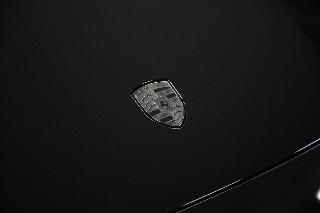 Thumbnail: 2025 Porsche Taycan - 34