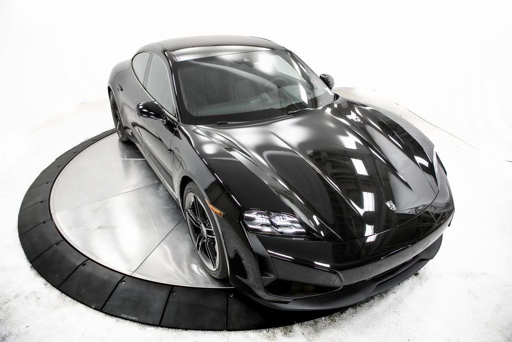 Thumbnail: 2025 Porsche Taycan - 39