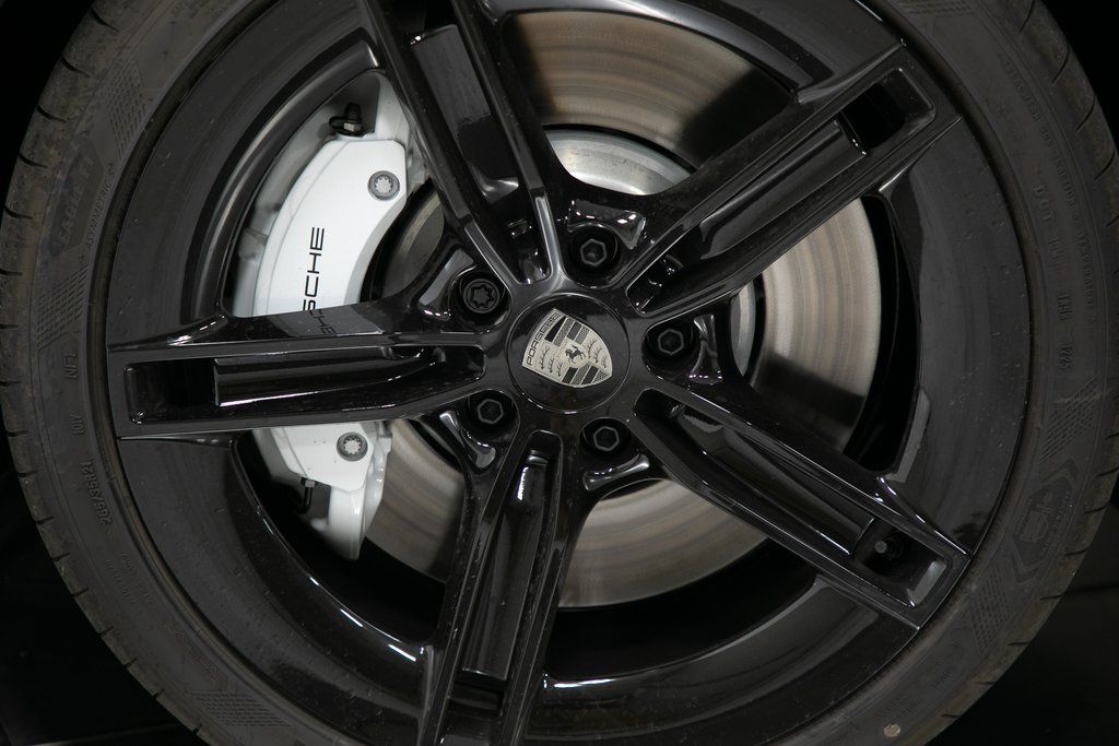 Thumbnail: 2025 Porsche Taycan - 5