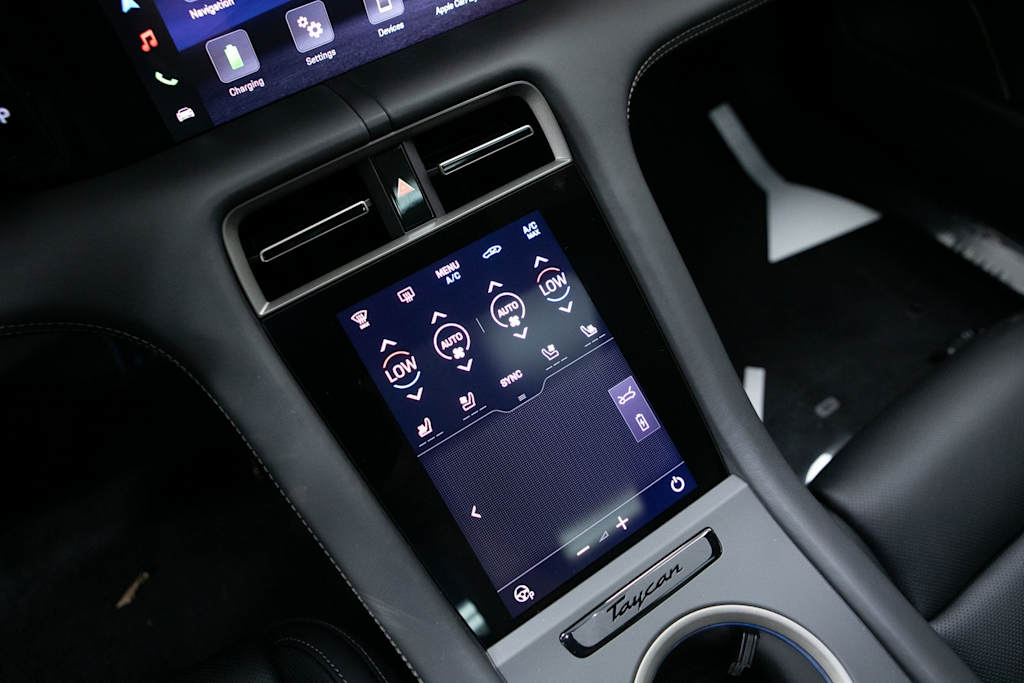 Thumbnail: 2026 Porsche Taycan - 10