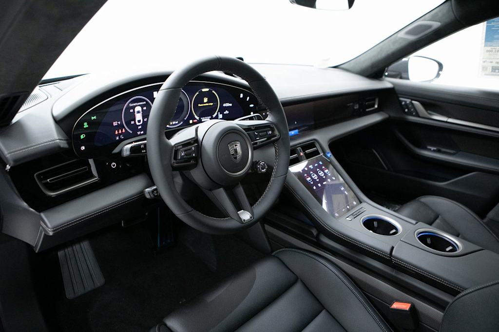 Thumbnail: 2026 Porsche Taycan - 2