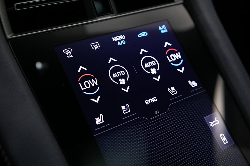 Thumbnail: 2026 Porsche Taycan - 24