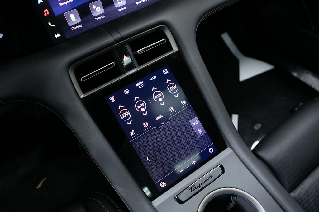 Thumbnail: 2026 Porsche Taycan - 13