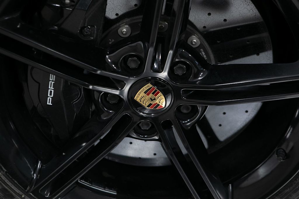 Thumbnail: 2021 Porsche Taycan - 4