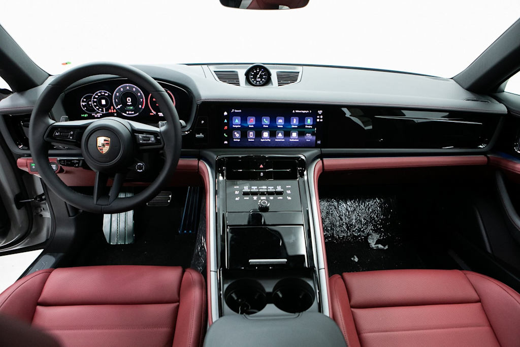 Thumbnail: 2026 Porsche Panamera - 8