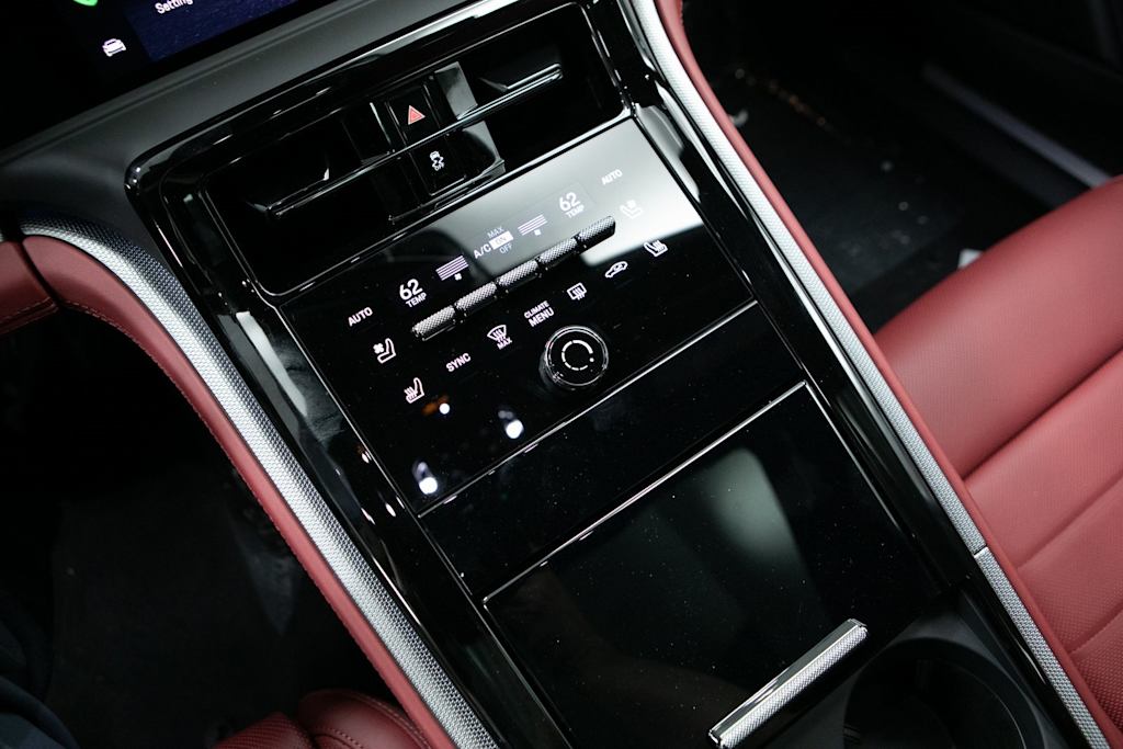 Thumbnail: 2026 Porsche Panamera - 13