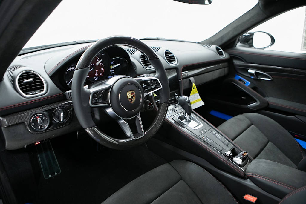 Thumbnail: 2025 Porsche 718 Cayman - 2