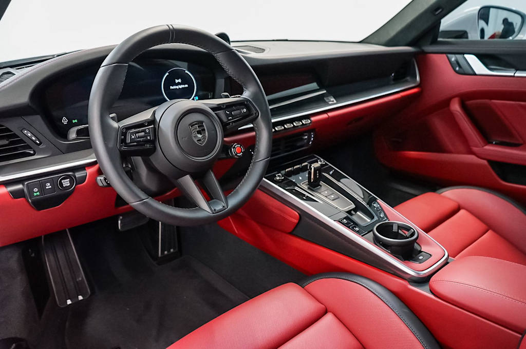 Thumbnail: 2026 Porsche 911 - 2
