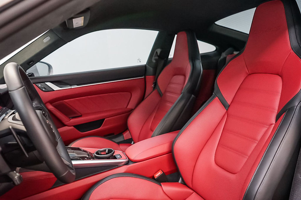Thumbnail: 2026 Porsche 911 - 9