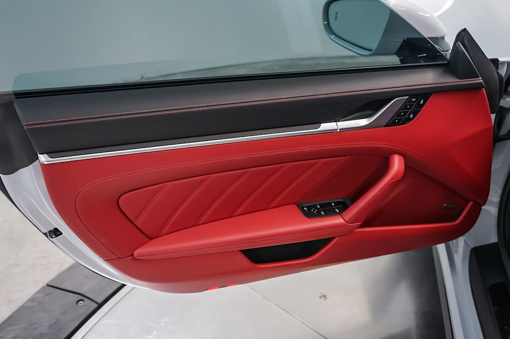Thumbnail: 2026 Porsche 911 - 26