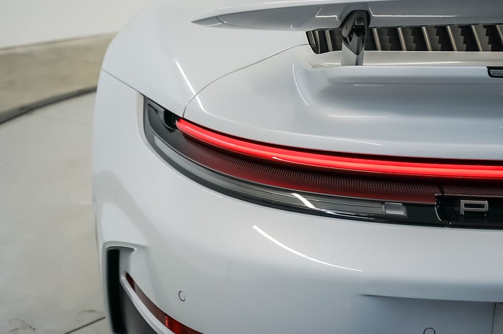 Thumbnail: 2026 Porsche 911 - 6