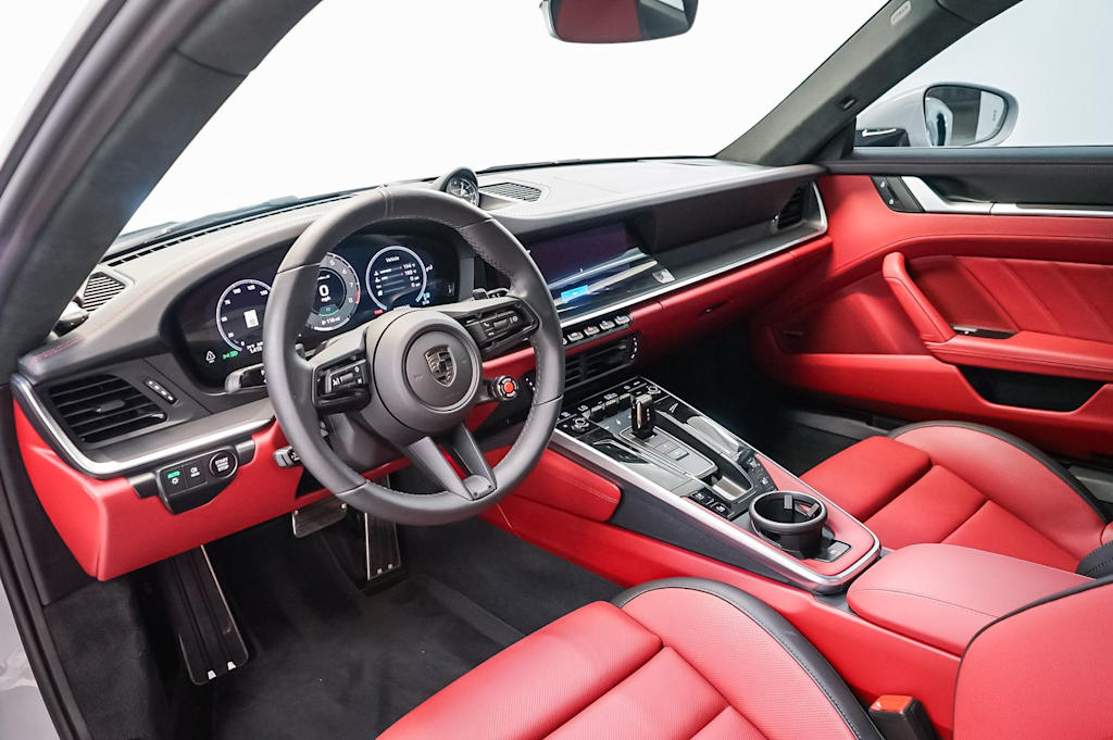 Thumbnail: 2026 Porsche 911 - 8