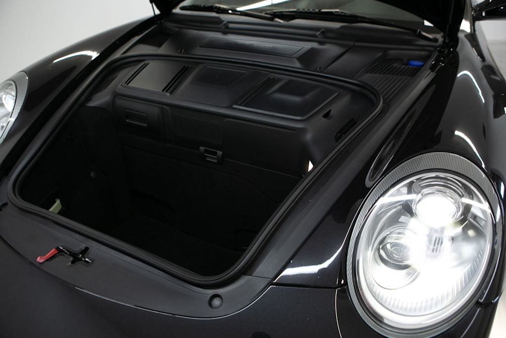 Thumbnail: 2011 Porsche 911 - 29