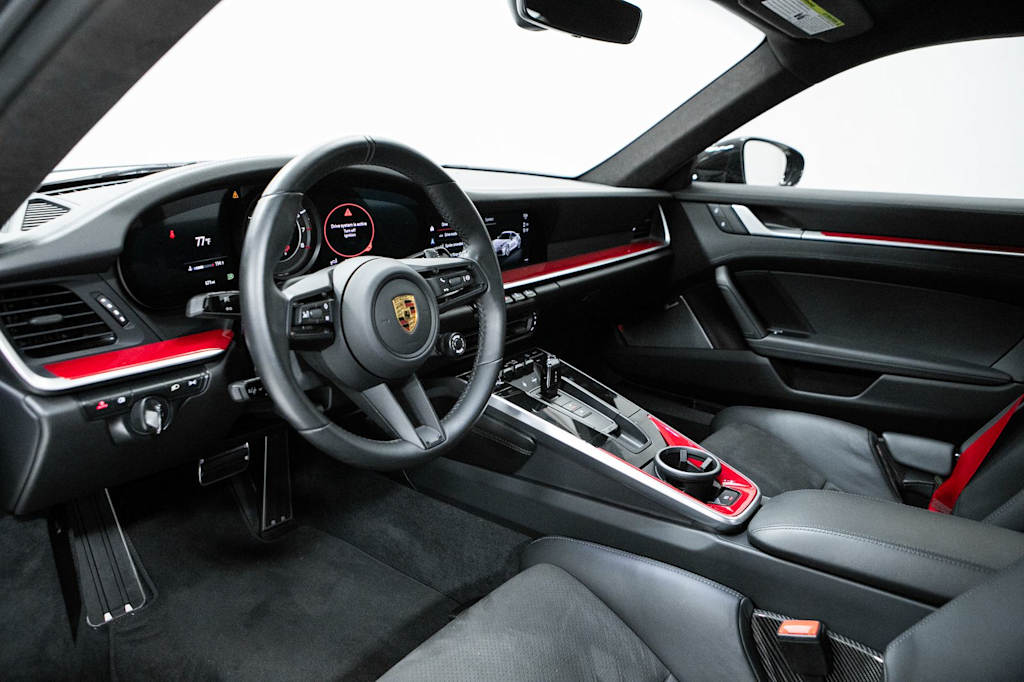Thumbnail: 2022 Porsche 911 - 2