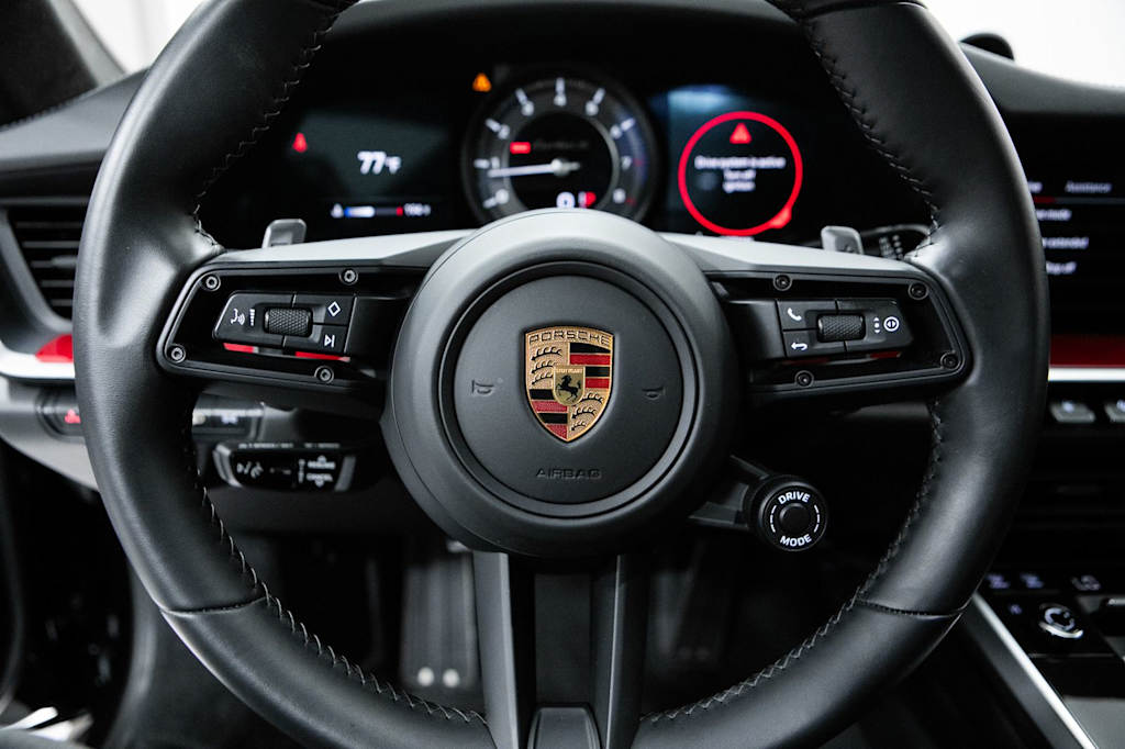 Thumbnail: 2022 Porsche 911 - 9