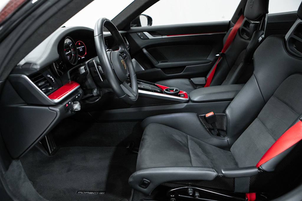 Thumbnail: 2022 Porsche 911 - 8
