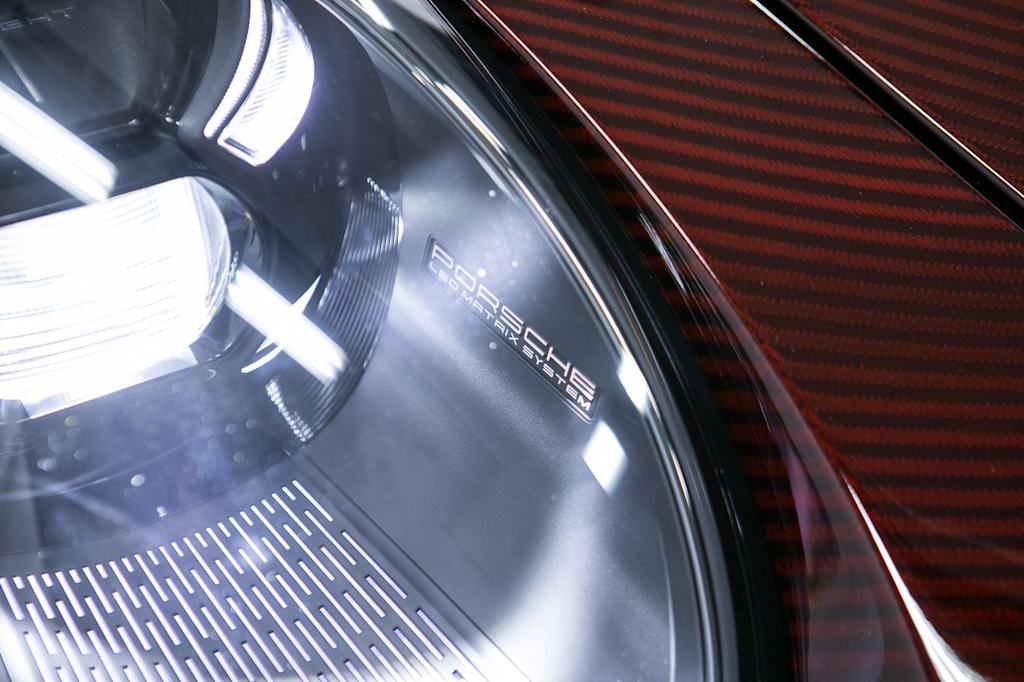 Thumbnail: 2022 Porsche 911 - 14