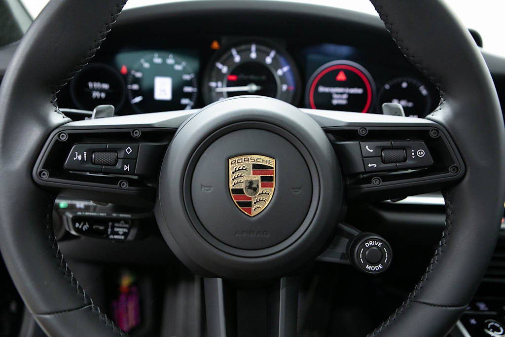 Thumbnail: 2025 Porsche 911 - 19