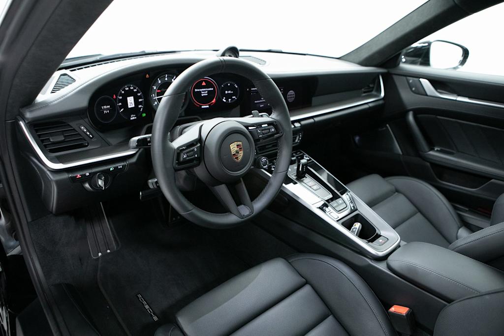 Thumbnail: 2025 Porsche 911 - 2