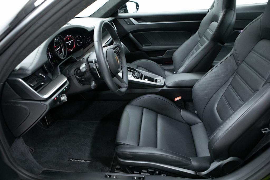 Thumbnail: 2025 Porsche 911 - 11